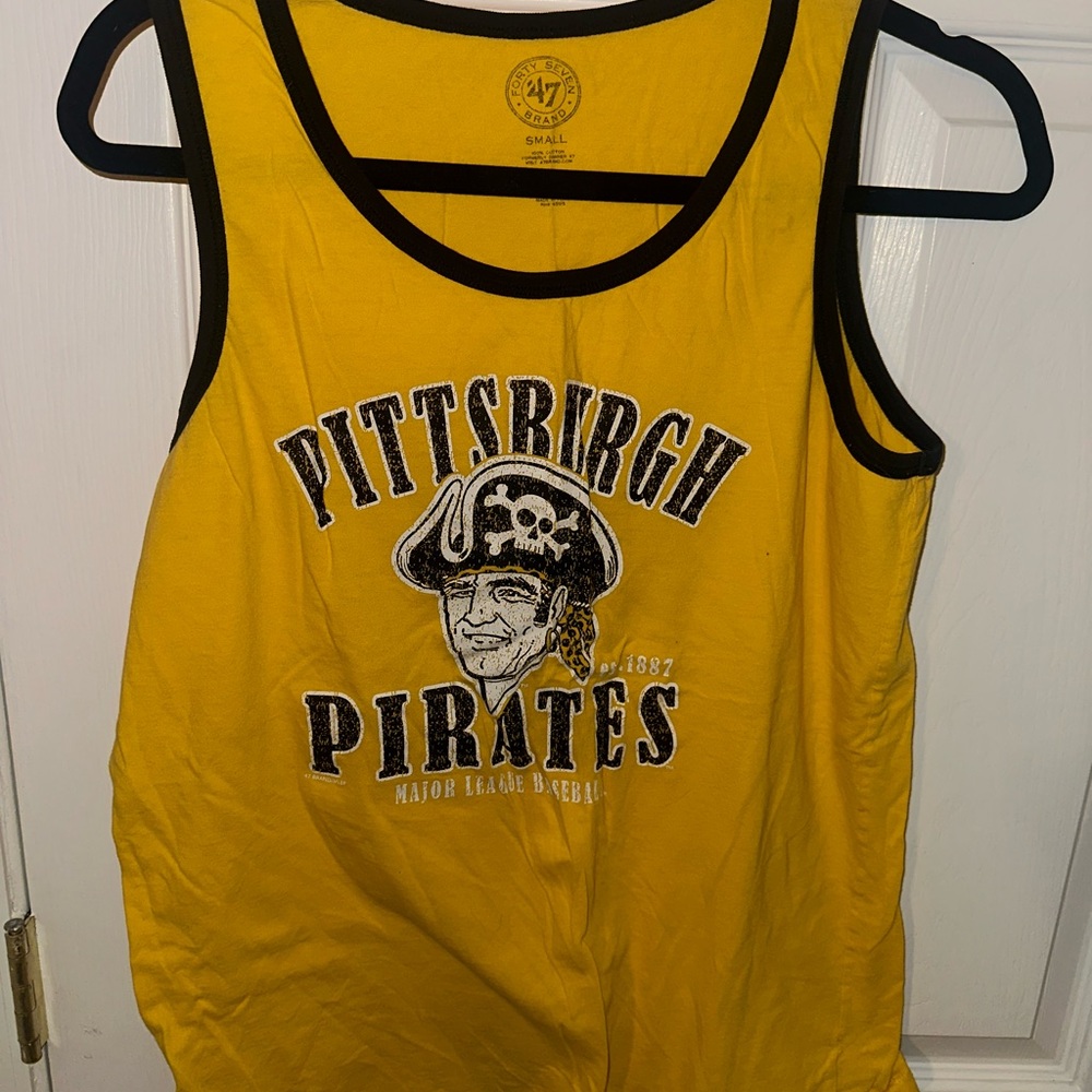 Pittsburgh Pirates Graphic Tank Top
